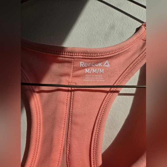 NWT Reebok Pink Sports Bra Womens Size M - Picture 2 of 7